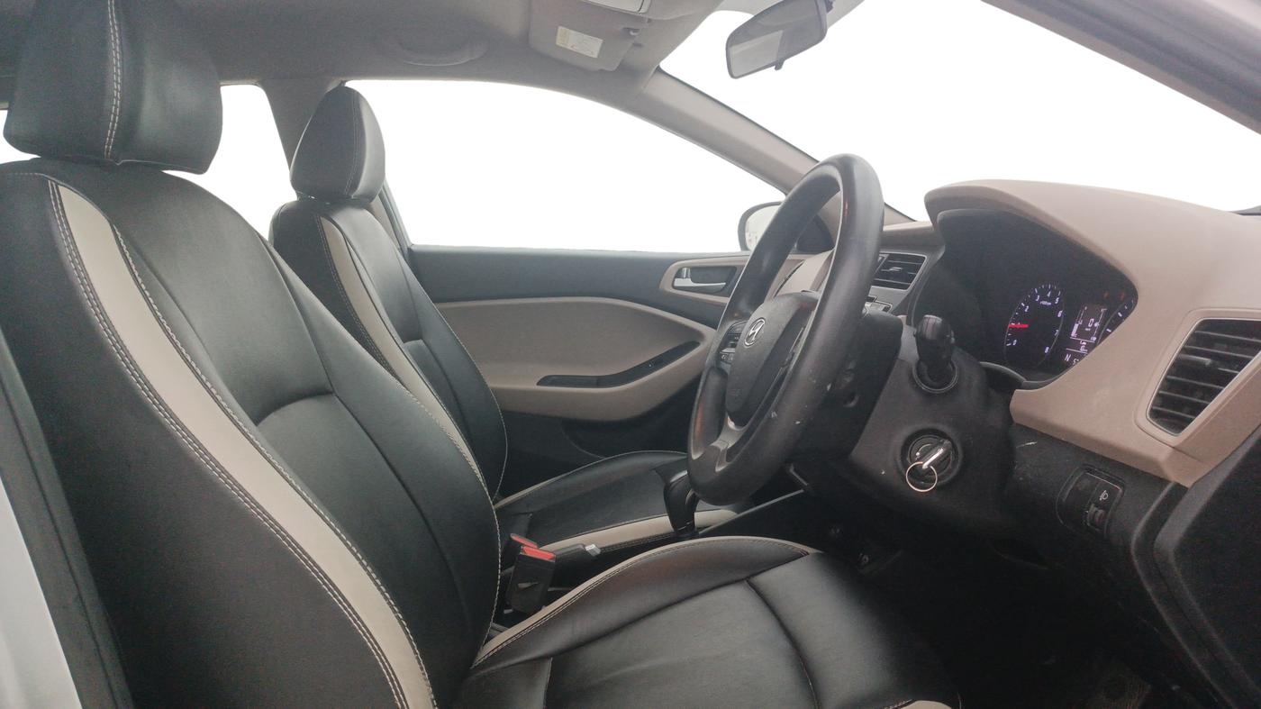 2019 Hyundai Elite i20 SPORTZ PLUS  1.2 CVT, Petrol, Automatic, 57,497 km, Right Side Front Door Cabin