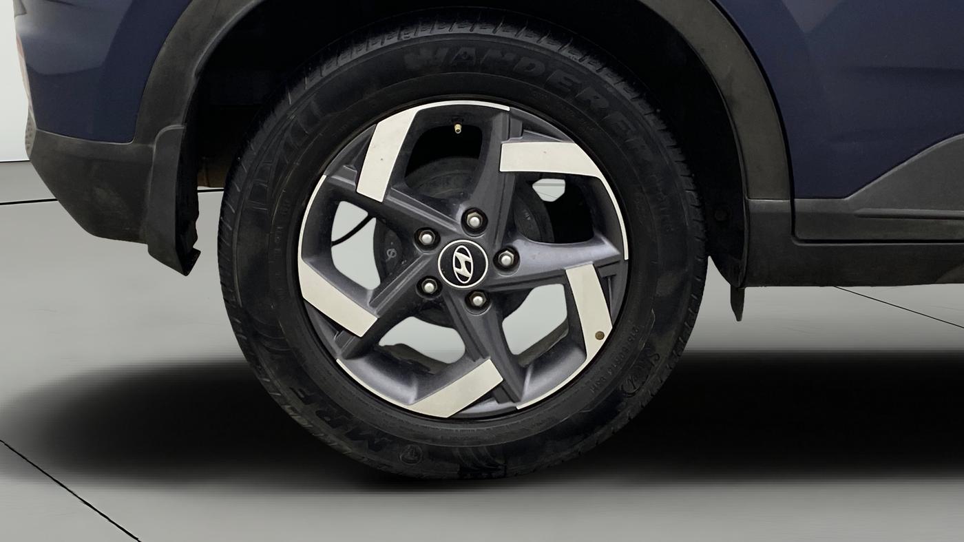 2022 Hyundai VENUE S (O) 1.0 Turbo Petrol DCT, Petrol, Automatic, 27,906 km, Right Rear Wheel