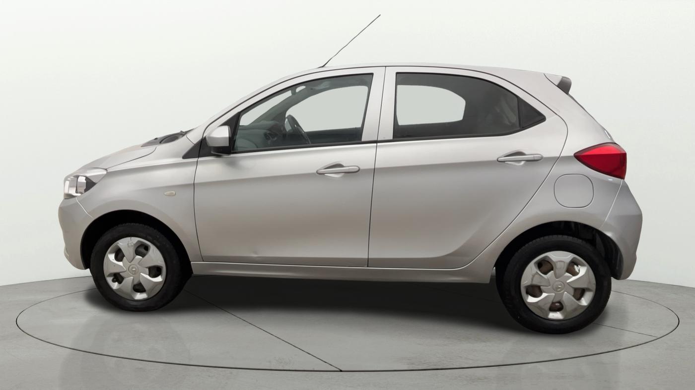 2018 Tata Tiago XT PETROL, Petrol, Manual, 75 km, Left Side