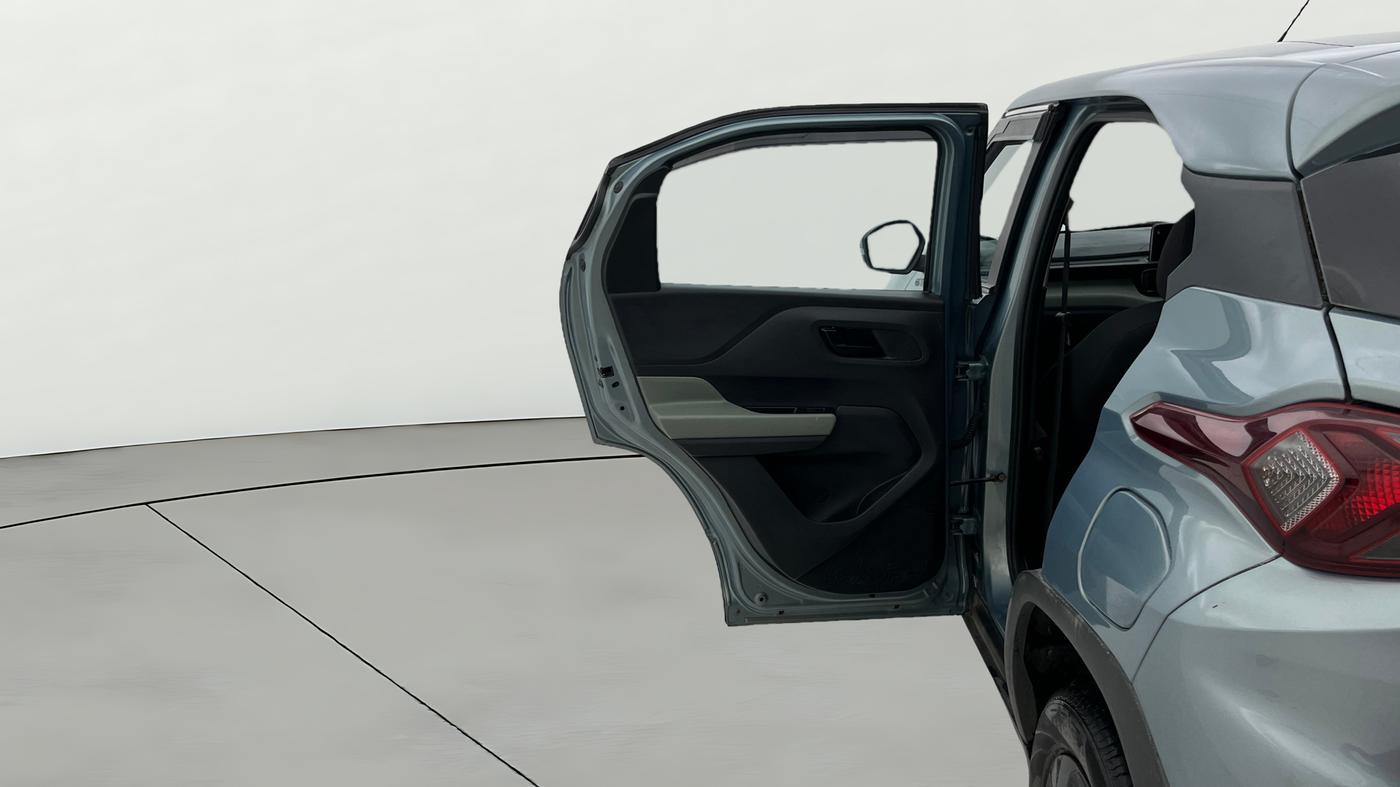 2023 Tata PUNCH ADVENTURE RHYTHM PACK MT, Petrol, Manual, 65,645 km, LHS Rear Door