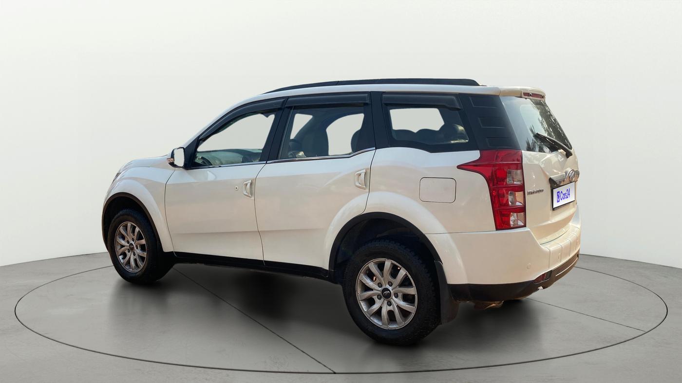 2017 Mahindra XUV500 W10 AT 1.99, Diesel, Automatic, 1,06,848 km, Left Back Diagonal