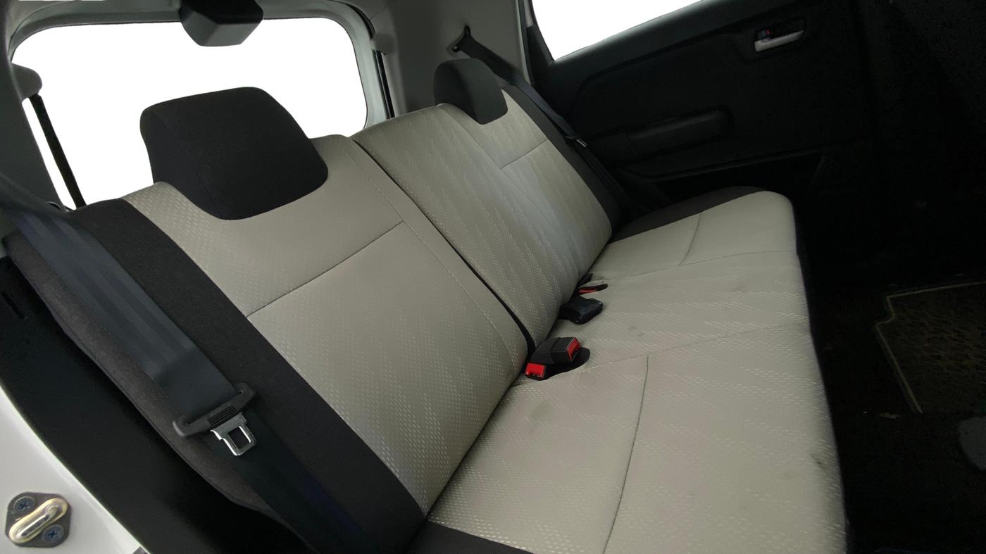 2024 Maruti New Wagon-R VXI 1.0, Petrol, Manual, 4,437 km, Right Side Rear Door Cabin
