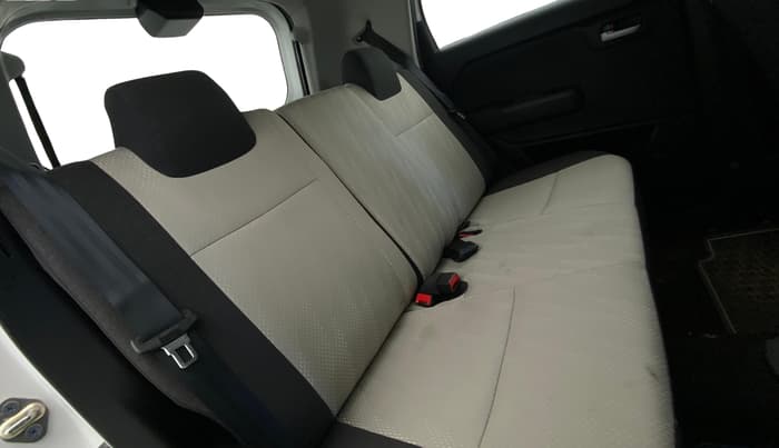 2024 Maruti New Wagon-R VXI 1.0, Petrol, Manual, 4,437 km, Right Side Rear Door Cabin