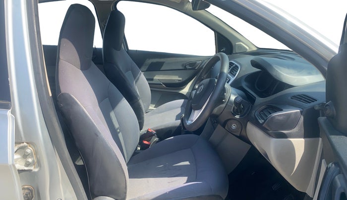 2016 Tata Tiago XM PETROL, Petrol, Manual, 55,611 km, Right Side Front Door Cabin