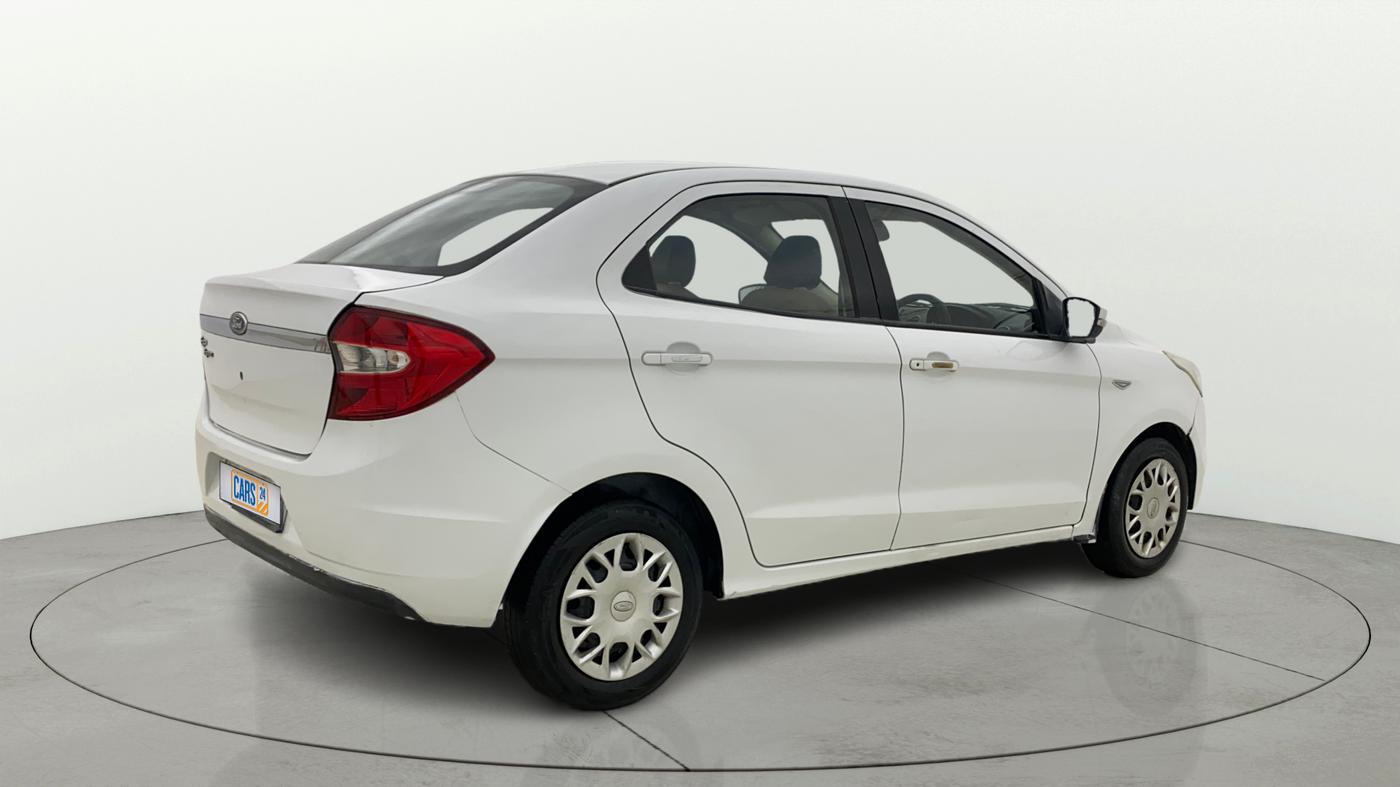 2015 Ford Figo Aspire TREND 1.2 PETROL, Petrol, Manual, 1,00,082 km, Right Back Diagonal
