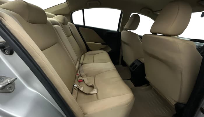 2015 Honda City 1.5L I-VTEC SV CVT, Petrol, Automatic, 92,063 km, Right Side Rear Door Cabin
