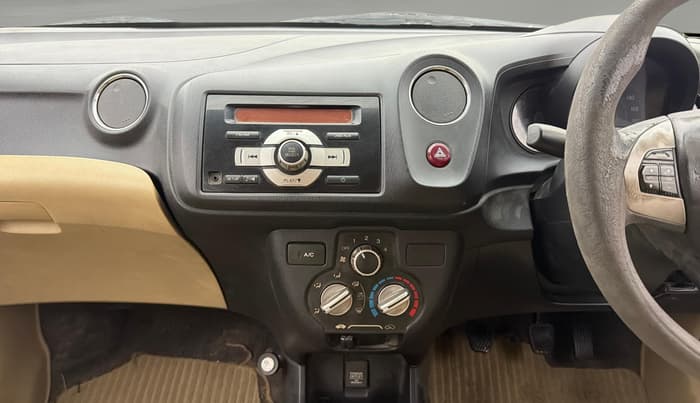 2015 Honda Amaze 1.2L I-VTEC S, Petrol, Manual, 1,09,519 km, Air Conditioner