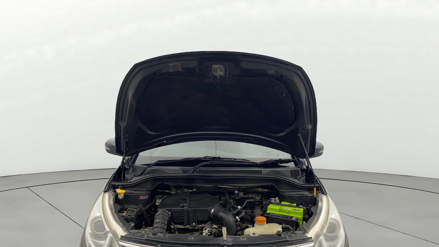 2016 Tata Zest XT PETROL, Petrol, Manual, 66,245 km, Open Bonet