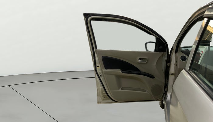 2014 Maruti Celerio VXI CNG, CNG, Manual, 98,947 km, LHS Front Door