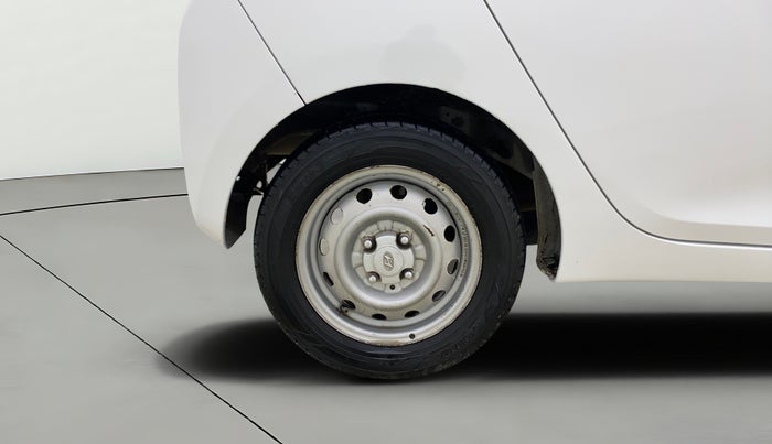 2017 Hyundai Eon ERA +, Petrol, Manual, 47,805 km, Right Rear Wheel