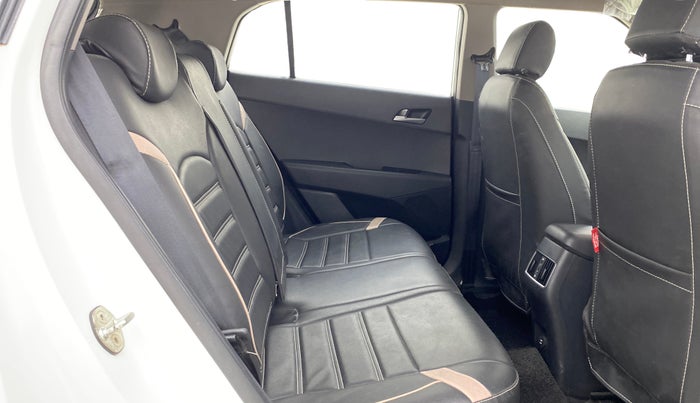 2017 Hyundai Creta SX PLUS 1.6 DIESEL, Diesel, Manual, 31,395 km, Right Side Rear Door Cabin