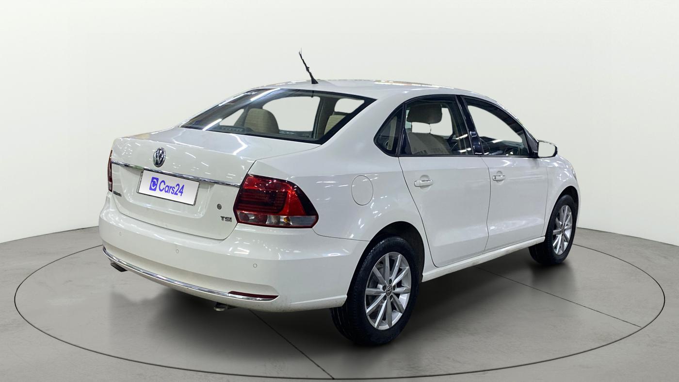2017 Volkswagen Vento HIGHLINE PETROL AT, Petrol, Automatic, 44,630 km, Right Back Diagonal