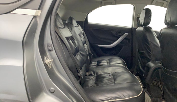 2022 Tata NEXON XM SUNROOF PETROL, Petrol, Manual, 67,389 km, Right Side Rear Door Cabin