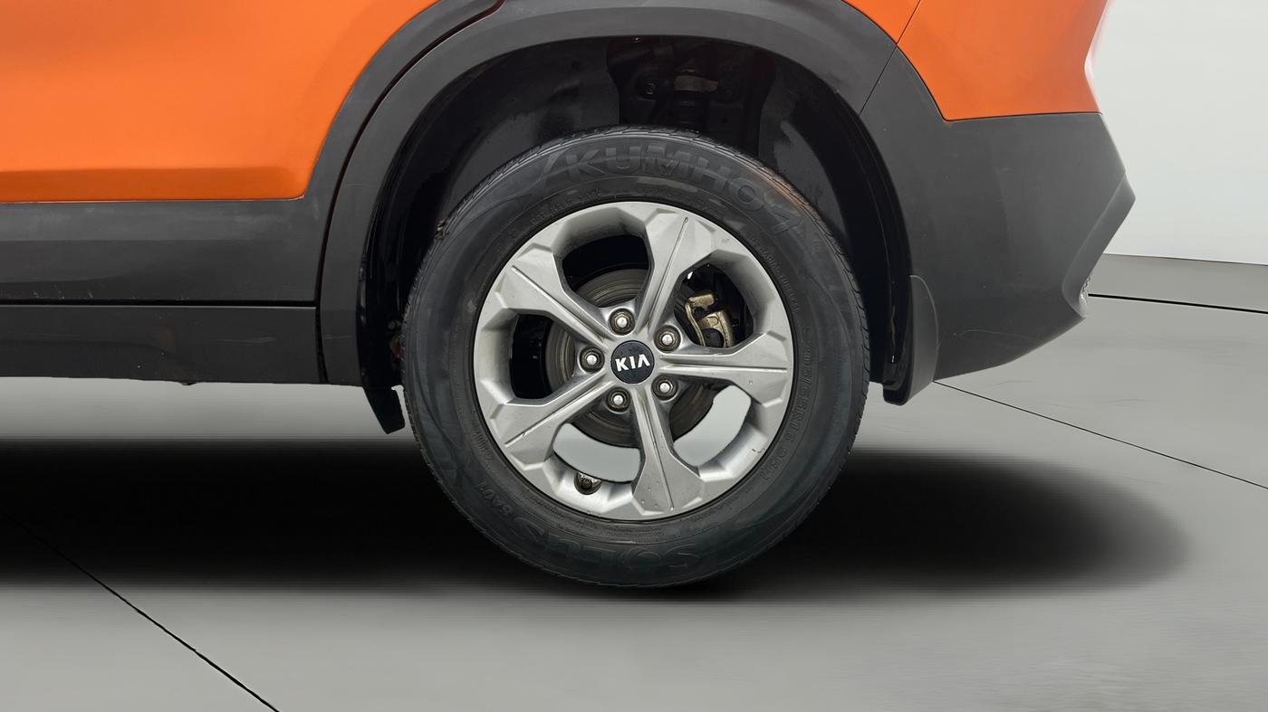 2020 KIA SELTOS HTK PLUS AT 1.5 DIESEL, Diesel, Automatic, 71,042 km, Left Rear Wheel