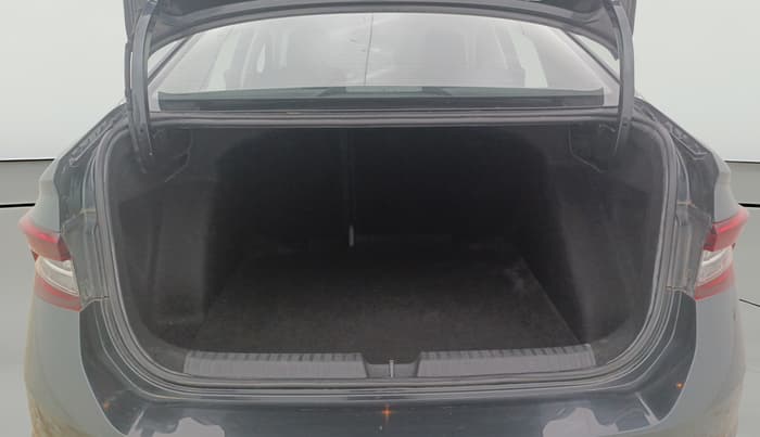 2022 Skoda SLAVIA STYLE 1.5L TSI DSG, Petrol, Automatic, 28,202 km, Boot Open Zoomed View
