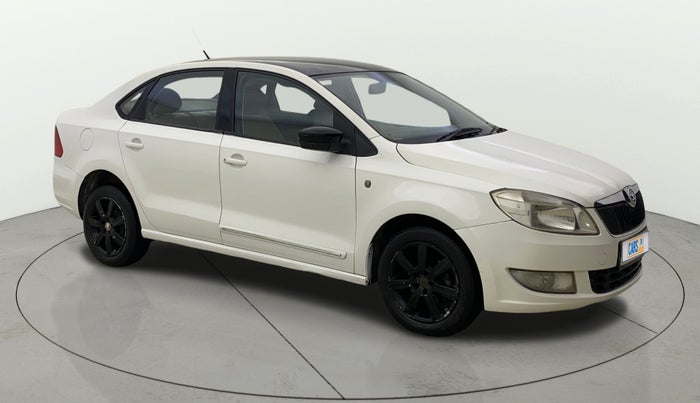 2013 Skoda Rapid AMBITION 1.6 MPI MT PLUS, Petrol, Manual, 83,915 km, Right Front Diagonal