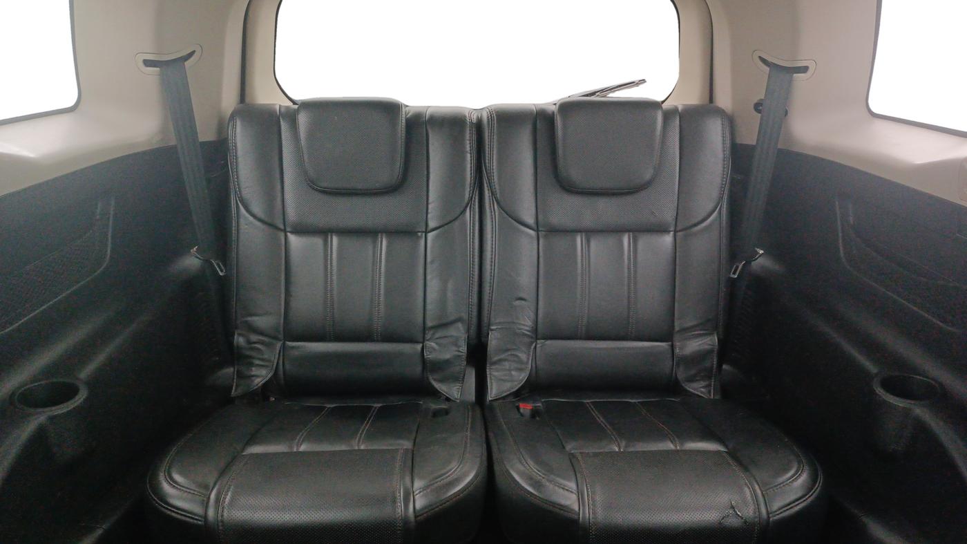 2017 Mahindra XUV500 W10, Diesel, Manual, 82,167 km, Third Seat Row ( optional )