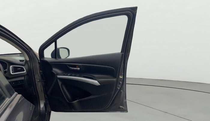 2020 Maruti S Cross ALPHA AT1.5, Petrol, Automatic, 31,990 km, RHS Front Door