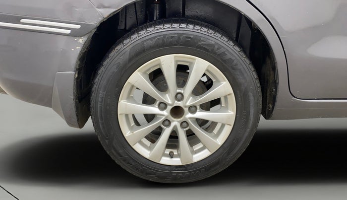 2016 Maruti Ertiga ZXI, Petrol, Manual, 86,966 km, Right Rear Wheel