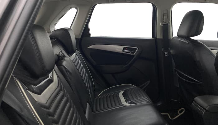 2017 Maruti Vitara Brezza ZDI PLUS, Diesel, Manual, 79,489 km, Right Side Rear Door Cabin