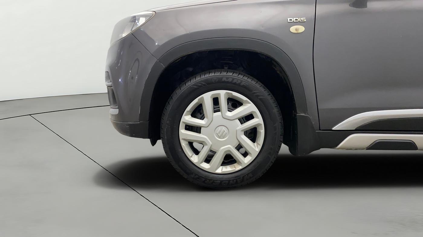 2017 Maruti Vitara Brezza VDI (O), Diesel, Manual, 1,19,916 km, Left Front Wheel