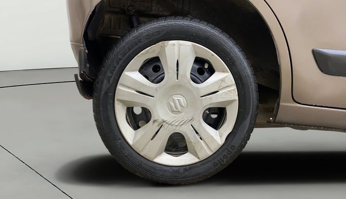 2017 Maruti Wagon R 1.0 VXI, Petrol, Manual, 66,046 km, Right Rear Wheel