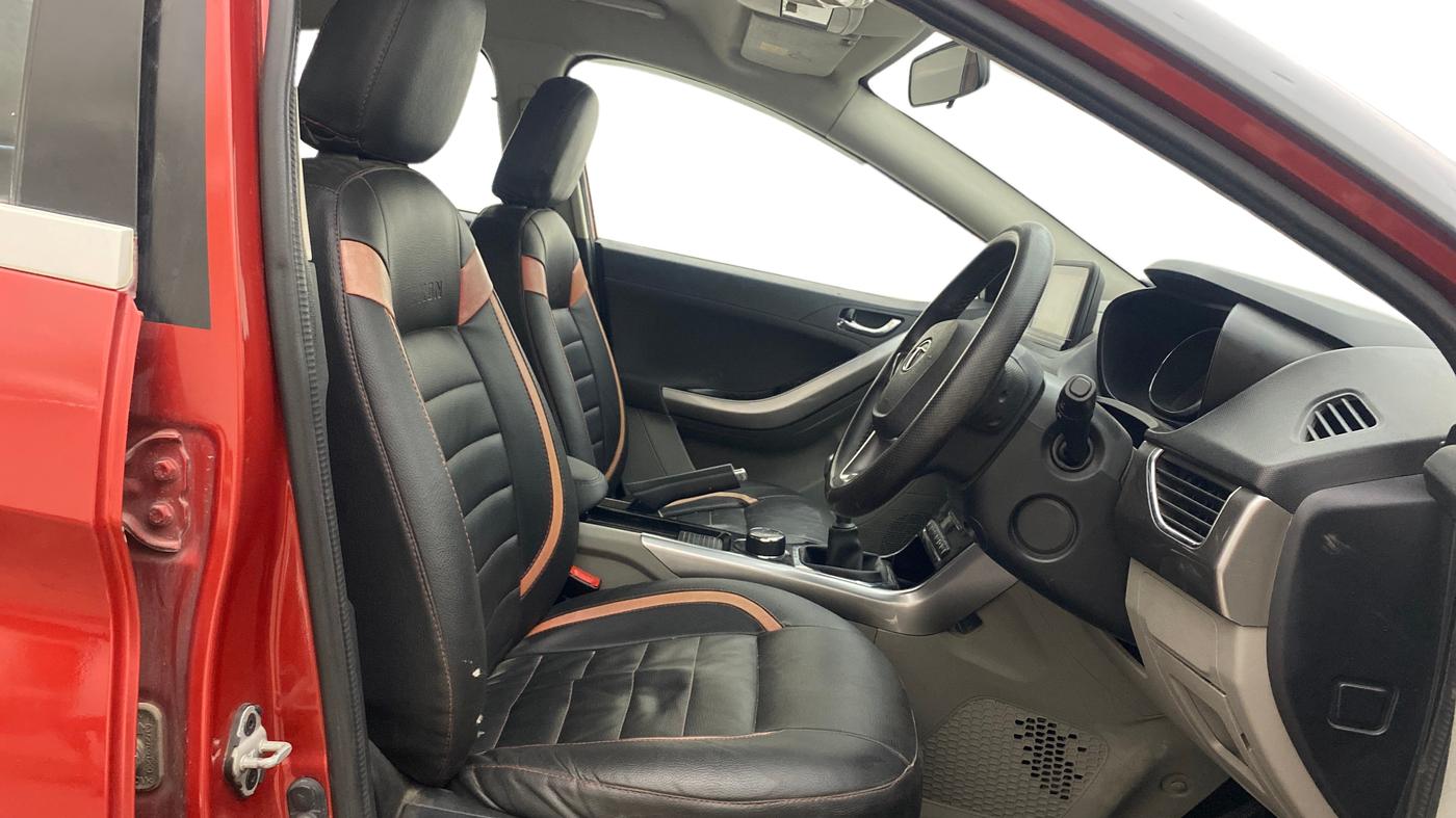2017 Tata NEXON XZ PLUS PETROL, Petrol, Manual, 88,739 km, Right Side Front Door Cabin