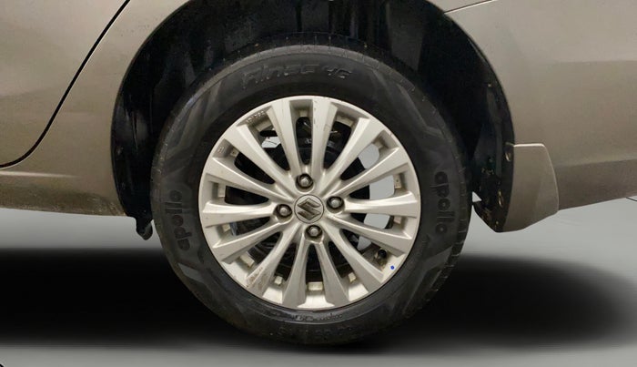2018 Maruti Ciaz DELTA 1.5 SHVS MT PETROL, Petrol, Manual, 60,271 km, Left Rear Wheel