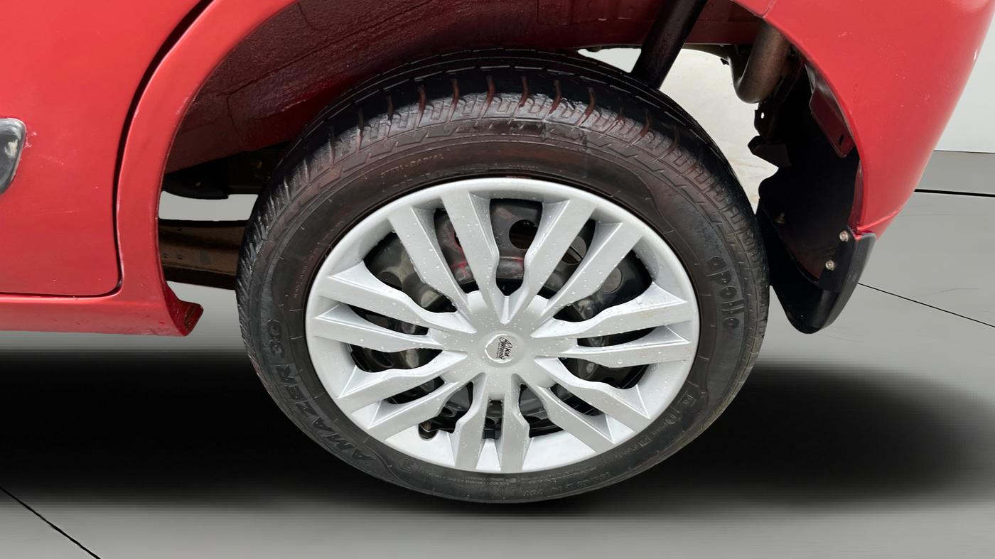 2014 Maruti Wagon R 1.0 VXI, Petrol, Manual, 42,453 km, Left Rear Wheel