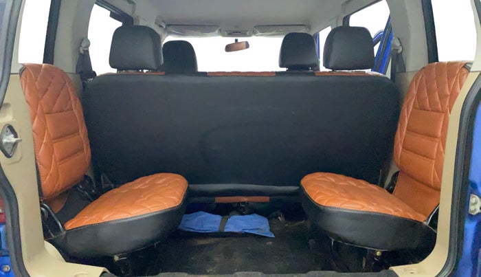 2016 Mahindra TUV300 T8 AMT, Diesel, Automatic, 1,03,494 km, Third Seat Row ( optional )