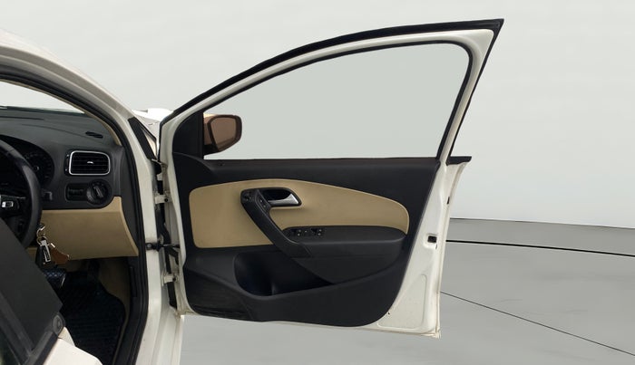 2018 Volkswagen Ameo HIGHLINE PLUS 1.5L AT 16 ALLOY, Diesel, Automatic, 86,059 km, RHS Front Door