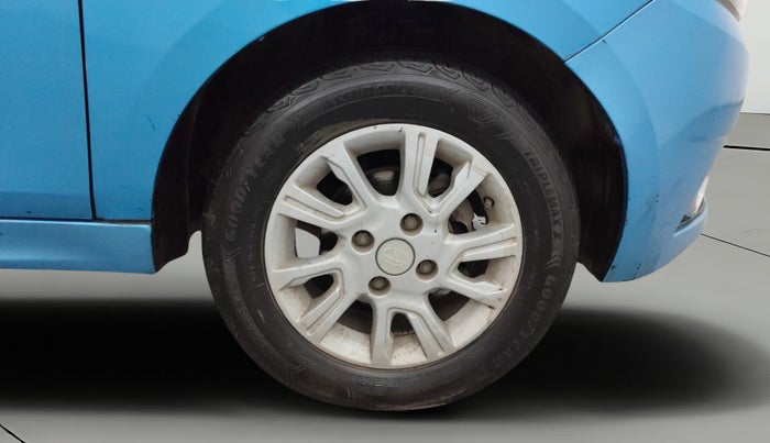 2016 Tata Tiago XZ PETROL, Petrol, Manual, 36,254 km, Right Front Wheel