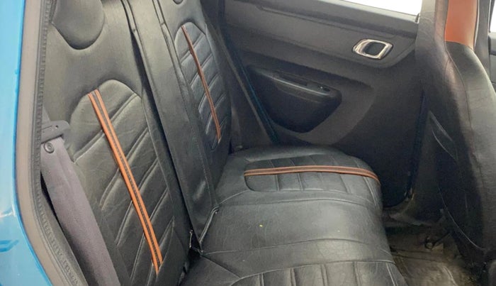 2020 Renault Kwid CLIMBER 1.0 AMT (O), Petrol, Automatic, 39,966 km, Right Side Rear Door Cabin