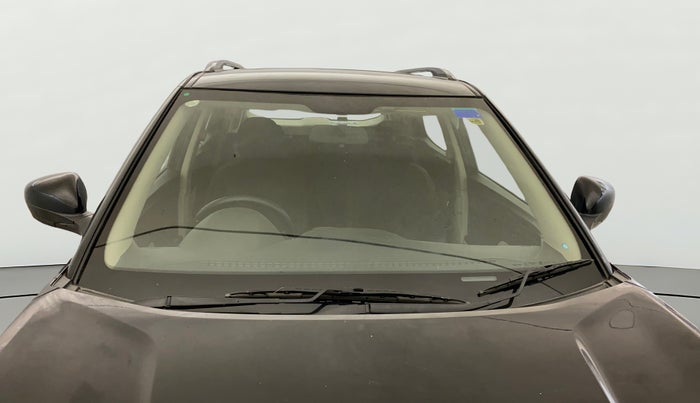 2023 Mahindra XUV300 W4 1.2 PETROL, Petrol, Manual, 24,358 km, Front Windshield
