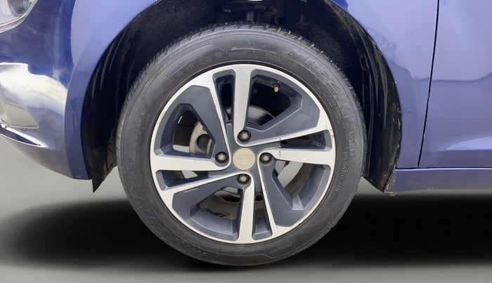 2022 Tata ALTROZ XZ PETROL, Petrol, Manual, 19,775 km, Left Front Wheel