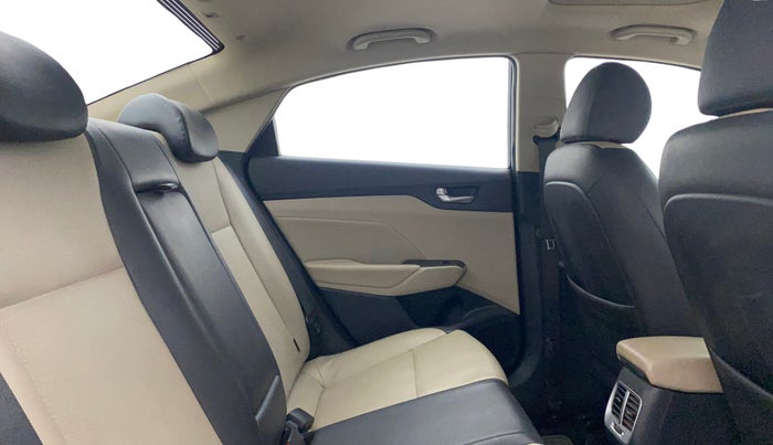 2020 Hyundai Verna SX (O) 1.5 VTVT IVT, Petrol, Automatic, 37,297 km, Right Side Rear Door Cabin