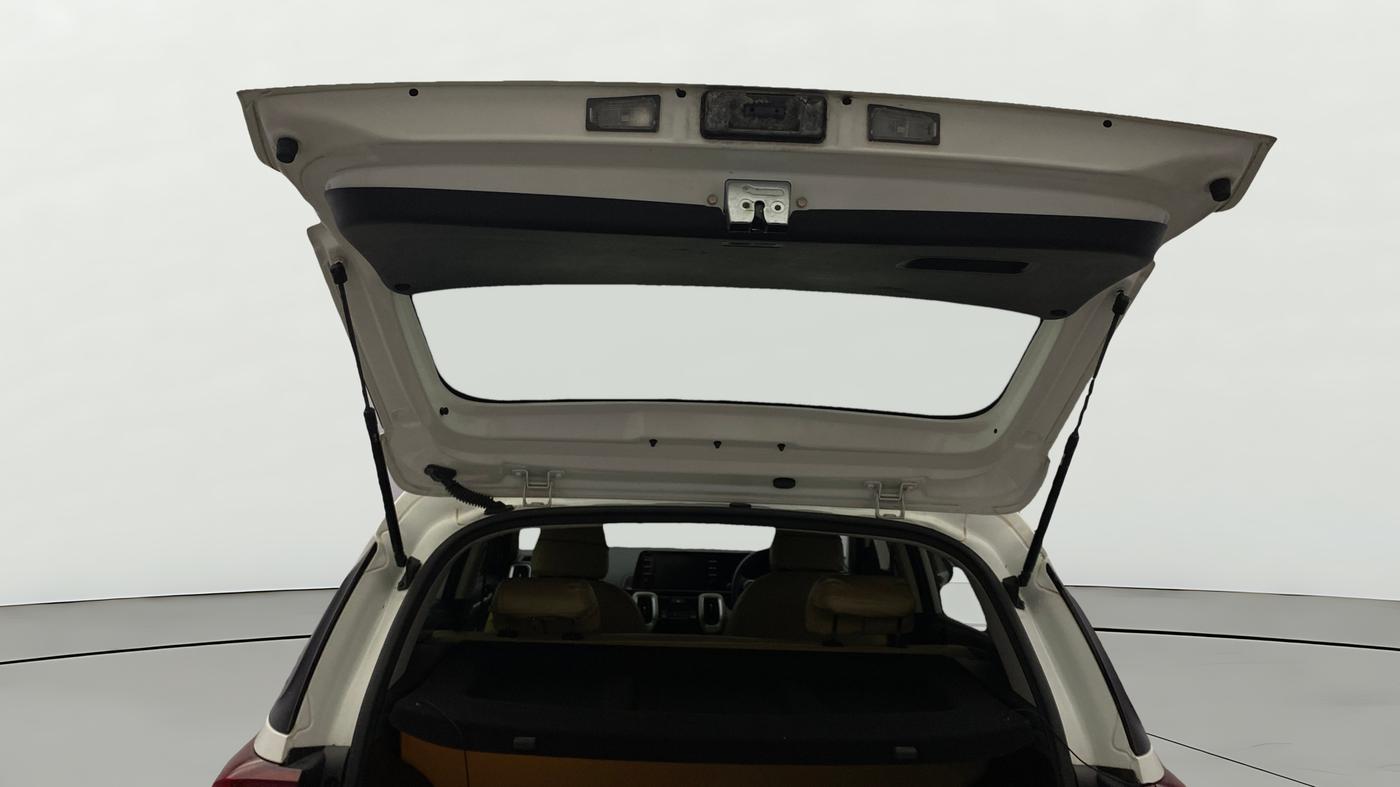 2021 KIA SONET HTX 1.0 IMT, Petrol, Manual, 27,179 km, Boot Door Open