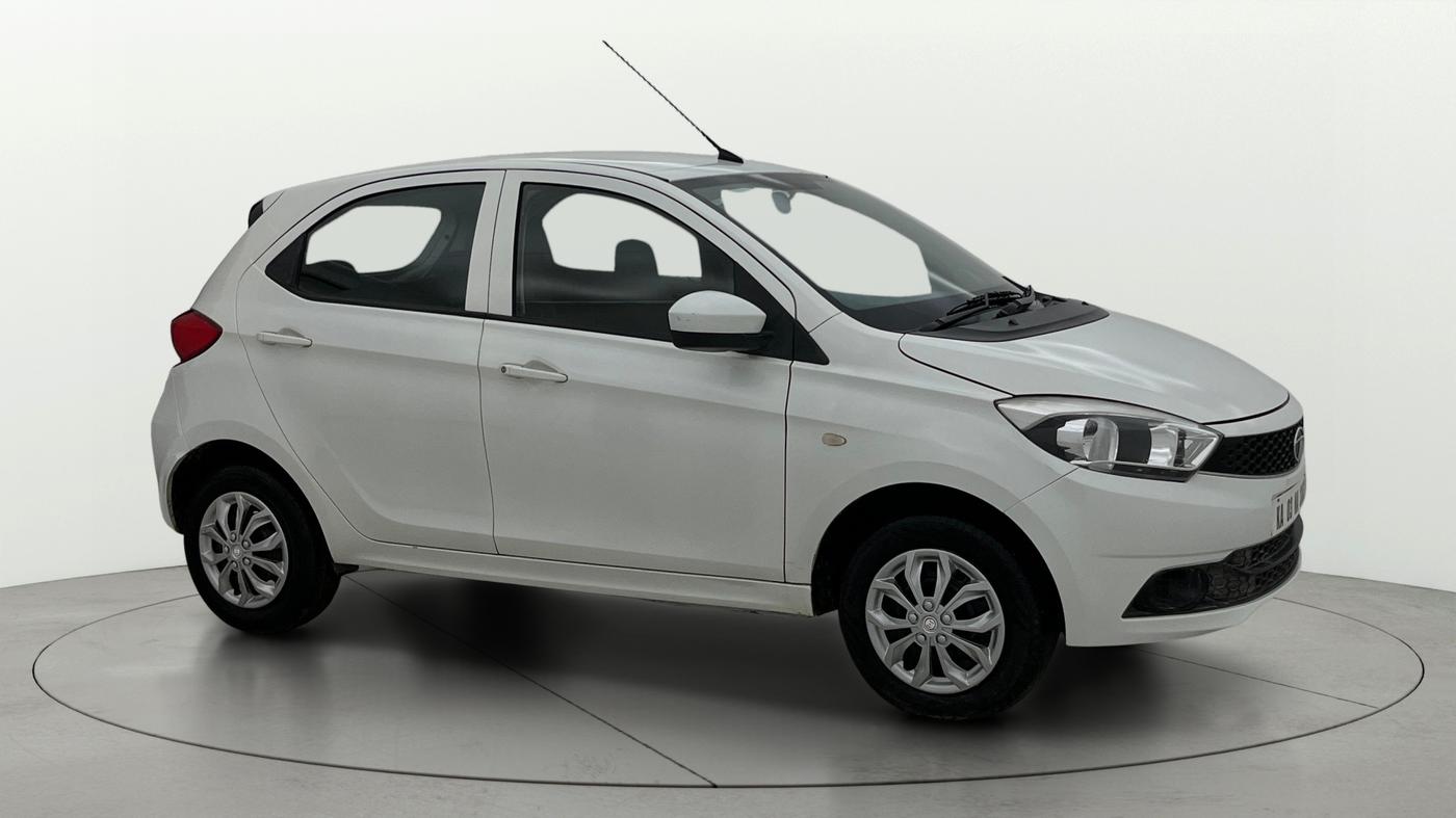 2017 Tata Tiago XT PETROL, Petrol, Manual, 79,222 km, Right Front Diagonal