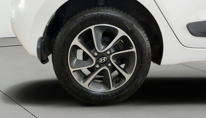 2017 Hyundai Grand i10 SPORTZ (O) AT 1.2 KAPPA VTVT, Petrol, Automatic, 38,356 km, Right Rear Wheel