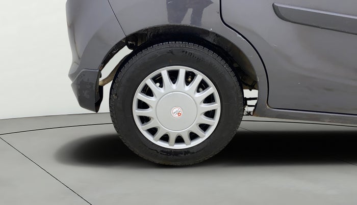 2021 Maruti Alto LXI, CNG, Manual, 71,084 km, Right Rear Wheel