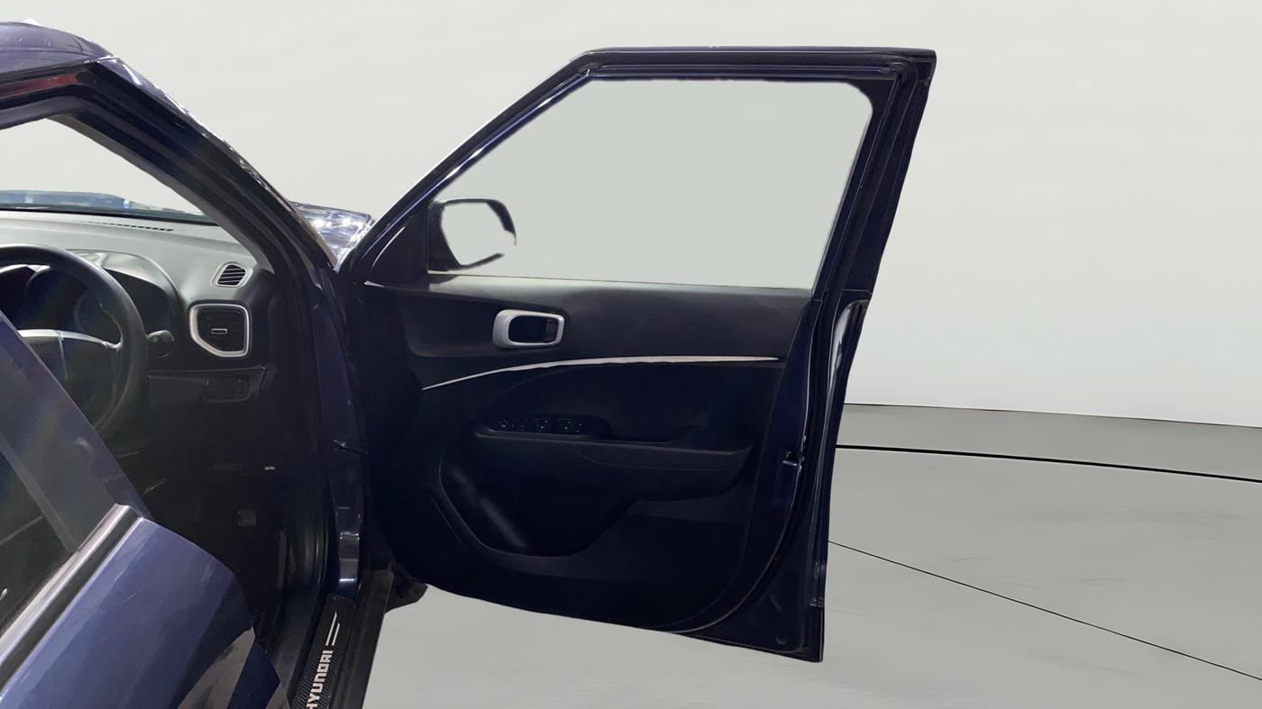 2020 Hyundai VENUE S+ 1.2, Petrol, Manual, 20,005 km, RHS Front Door
