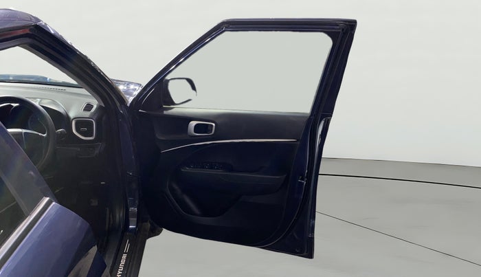 2020 Hyundai VENUE S+ 1.2, Petrol, Manual, 20,005 km, RHS Front Door