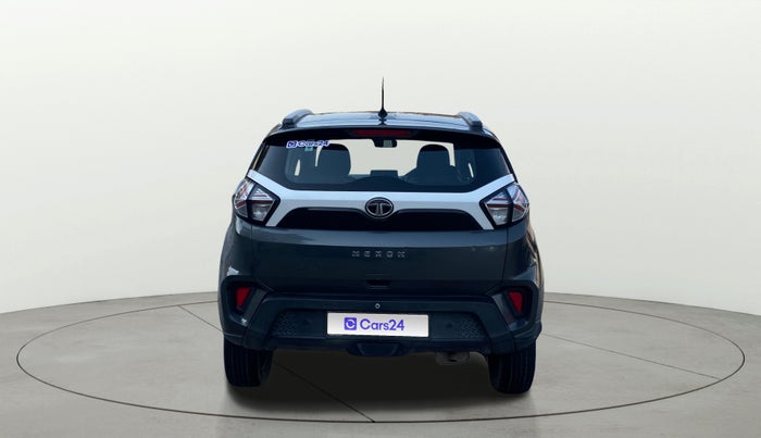 2022 Tata NEXON XMA SUNROOF PETROL, Petrol, Automatic, 90,073 km, Back/Rear