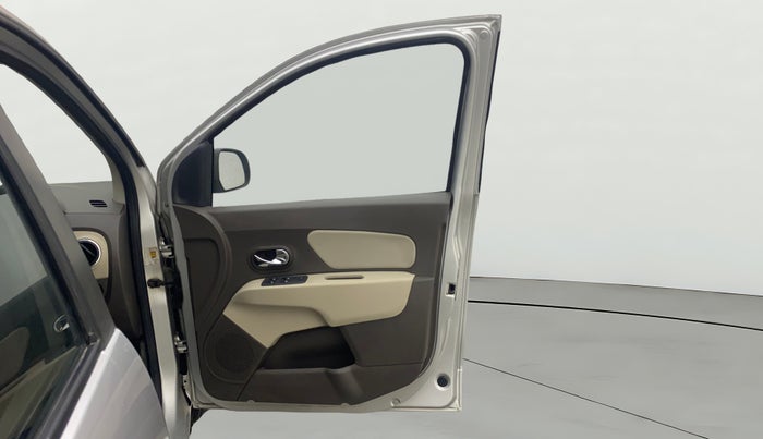 2015 Renault Lodgy 110 PS RXZ 7 STR, Diesel, Manual, 59,014 km, RHS Front Door