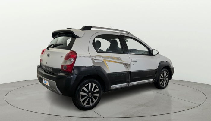 2014 Toyota Etios CROSS 1.2 G, Petrol, Manual, 63,797 km, Right Back Diagonal