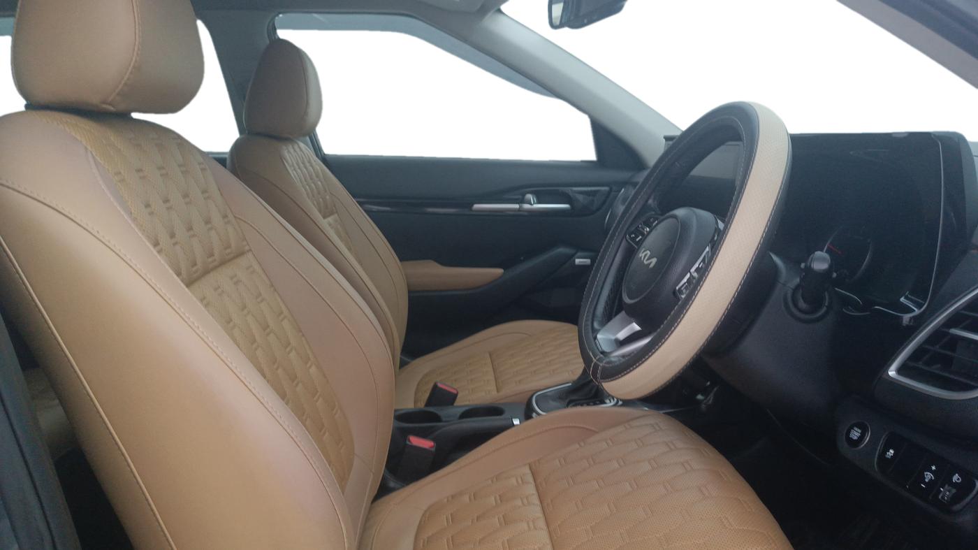 2021 KIA SELTOS HTX PLUS AT1.5 DIESEL, Diesel, Automatic, 1,17,539 km, Right Side Front Door Cabin
