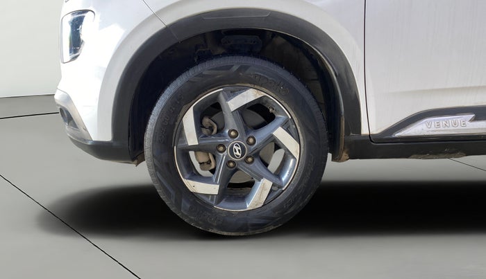 2019 Hyundai VENUE SX(O) 1.4 CRDI, Diesel, Manual, 72,133 km, Left Front Wheel