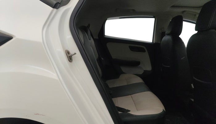 2023 Tata ALTROZ XM PLUS SUNROOF, Petrol, Manual, 22,946 km, Right Side Rear Door Cabin