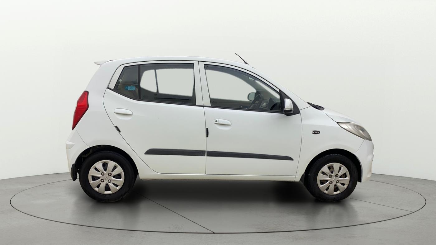 2013 Hyundai i10 SPORTZ 1.2 AT, CNG, Automatic, 60,937 km, Right Side View