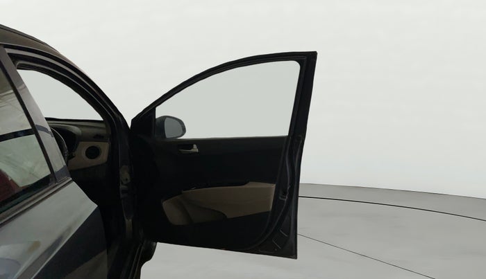 2015 Hyundai Grand i10 SPORTZ 1.2 KAPPA VTVT, Petrol, Manual, 42,064 km, RHS Front Door